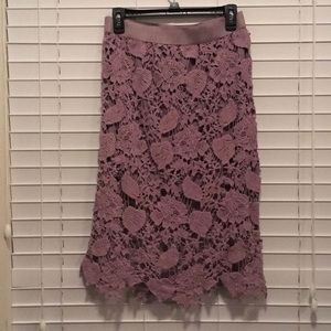 Lace skirt